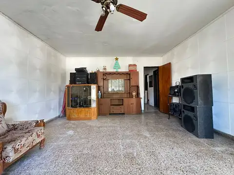 Depto Tipo Casa en Venta 50 años