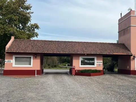 EXCELENTE LOTE DE 1630 M2 EN HARAS DEL SOL, PILAR.