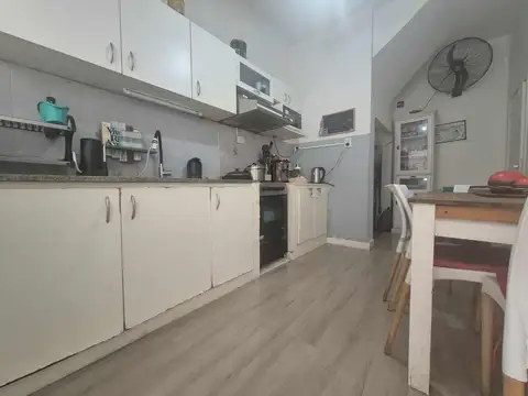 Venta Ph cuatro ambientes en Caseros.