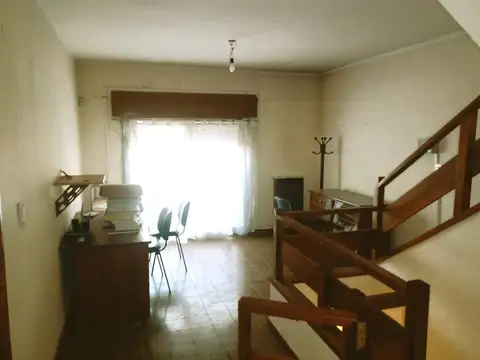 COMODORO RIVADAVIA 5900, Piso 1