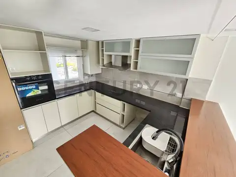 59 e/ 16 y 17 , Piso 0