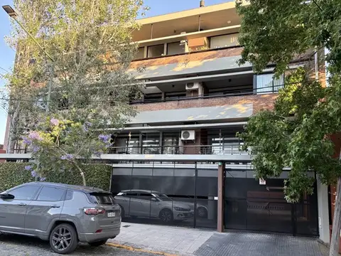 Departamento 2 ambientes con balcón terraza y cochera – San Isidro
