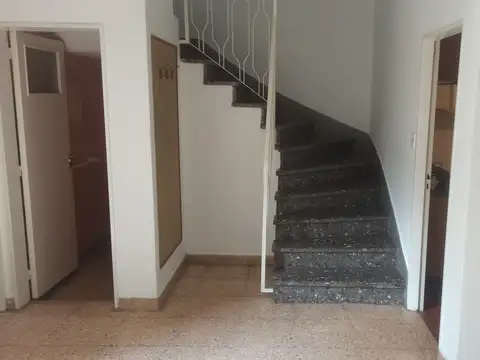 Casa en Alquiler con 1 cochera