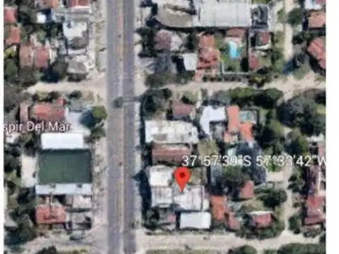 Predio de Gran metraje en Excelente esquina Av. Constitución