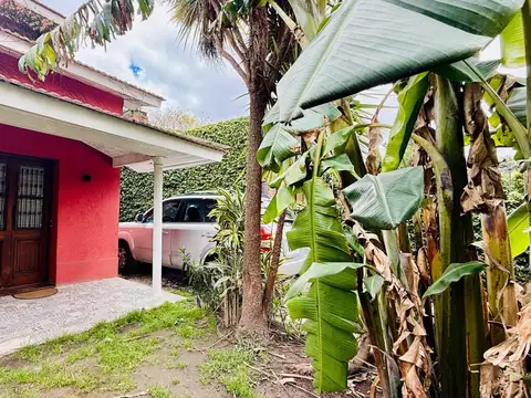 Venta de casa 4 Amb Quincho Pileta garage Quilmes Oeste