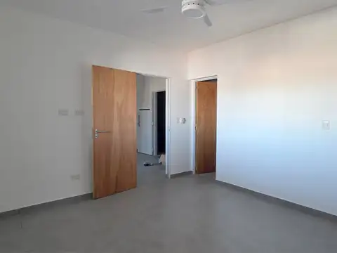 Departamento en Alquiler en Tiro Suizo, $ 800.000