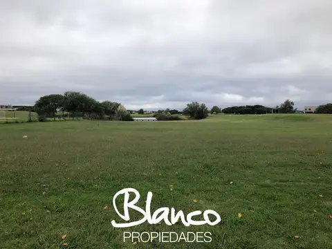 Terreno en Venta en El Cantón - Barrio Golf, USD 150.000