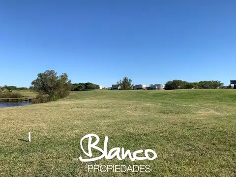 El Cantón - Golf 300