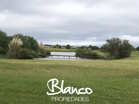 Terreno en Venta de 906,0 m2