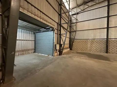Galpon en Venta 50  mts Fondo