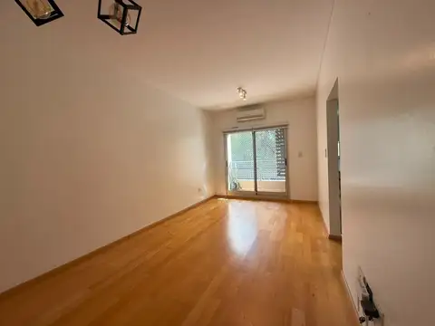 2 Ambientes con Cochera Fija I 2° piso con Balcón al frente
