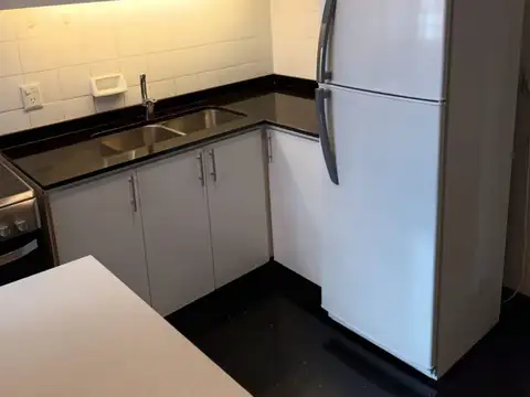 Departamento en Alquiler con 1 cocheras