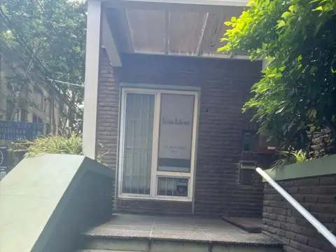 Oficinas / consultorios en venta - moron centro