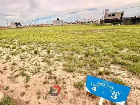 LOTE EN CUESTAS DE MANANTIALES