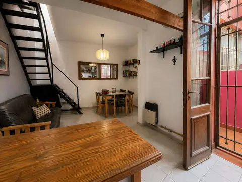 Depto Tipo Casa en Venta de 3 ambientes