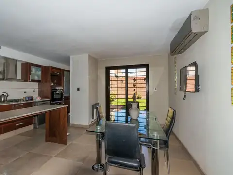 Casa en Venta en General José de San Martín, USD 165.000