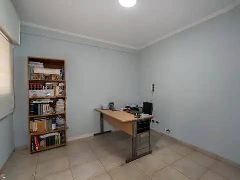 CASA EN VENTA TRES DORMITORIOS COCHERA SAN MARTIN