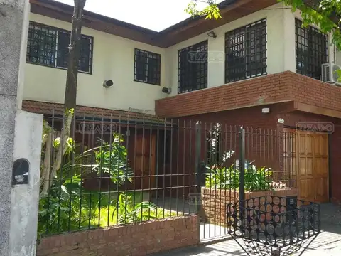 Casa Chalet  en Venta en Olivos, Vicente López, G.B.A. Zona Norte