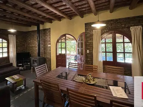 Casa en Venta con 1 cochera