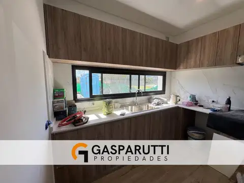 Casa 4 ambientes con 4 baños