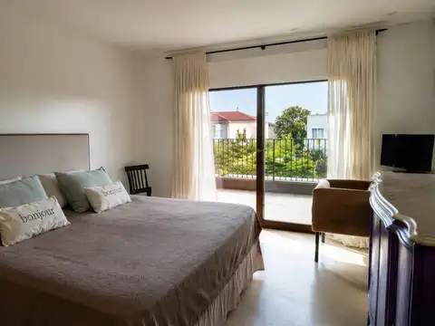 Casa en Alquiler al Este