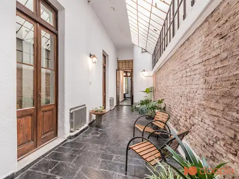 Venta semipiso de  6 ambientes San Telmo con loft y sótano