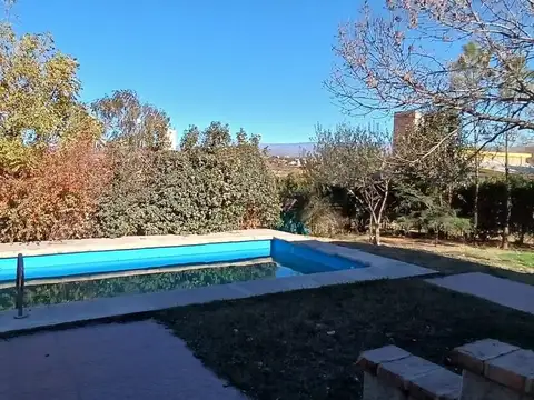 VENTA CASA CON PILETA VILLA SANTA CRUZ DEL LAGO