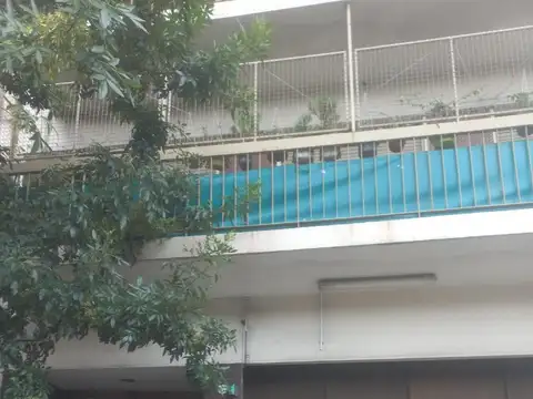 Avenida Eva Perón 3000, Piso 8