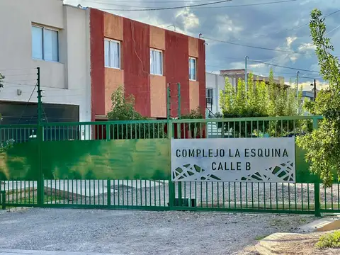 Departamento en complejo La esquina