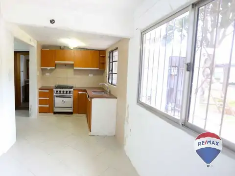 Casa 3 ambientes con 2 baños