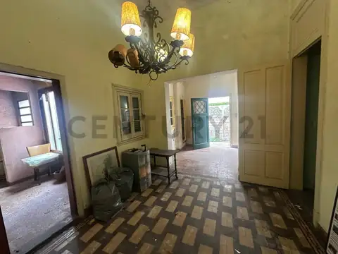 Séneca 1800, Piso 0