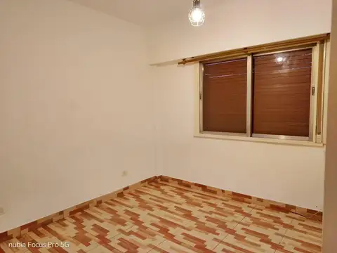 2 AMBIENTES IMPECABLE  AMPLIOS SOBRE AV CABILDO