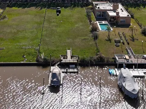 Terreno en Venta de 2400,0 m2