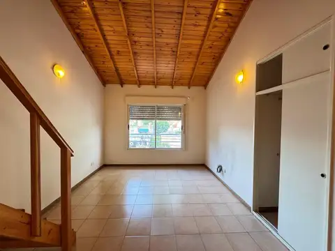 Departamento en Alquiler en Munro, $ 550.000