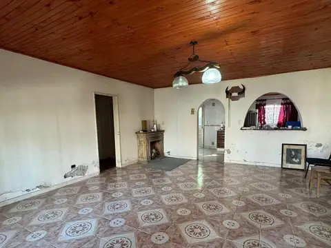 Casa 3 ambientes con 1 baño