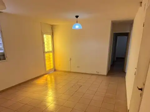 Casa en Alquiler con 1 cochera