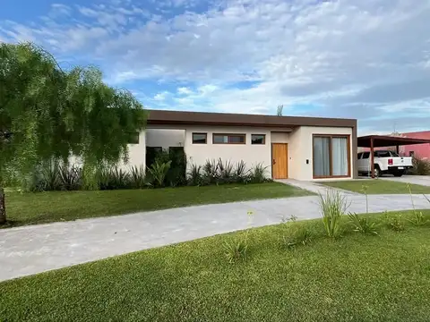 Impresionante Casa En Venta En San Sebastian