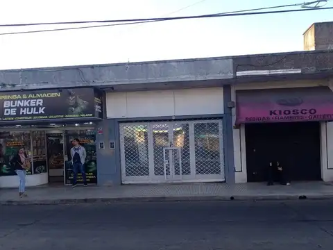ALQUILER - LOCAL COMERCIAL SOBRE AVENIDA