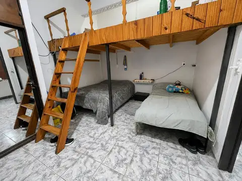 Venta casa 4 amb quincho y parrilla Zeballos