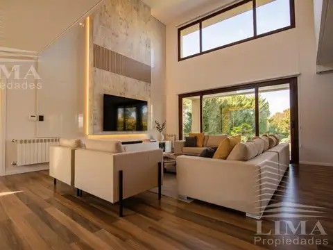 Casa en Venta en Kentucky Club de Campo, USD 1.550.000