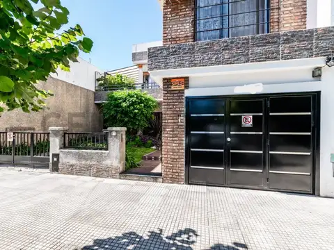 VENTA PH  4 AMBIENTES - COCHERA - TERRAZA  - QUINCHO  - DEVOTO