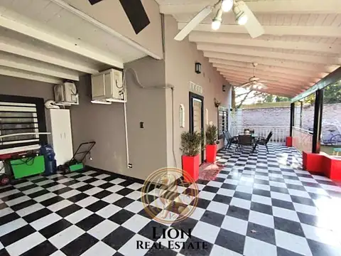 Casa en Venta al Este