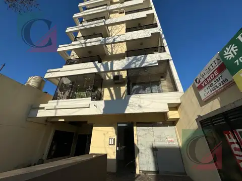 Oficina al Frente en Lanús Oeste