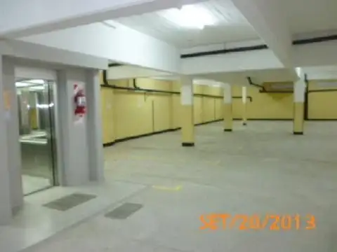 Av. Costanera , Piso 1
