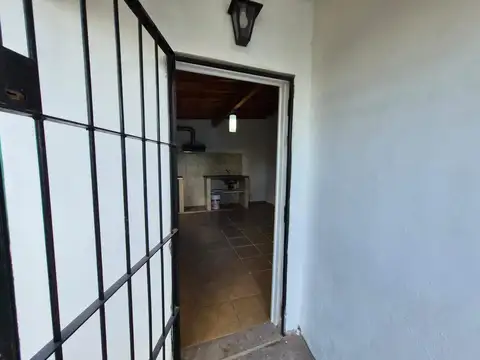 Casa en Alquiler con 1 cochera