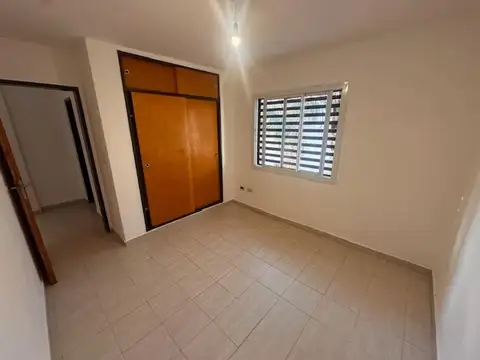 Departamento en Alquiler en Villa Cabrera, $ 690.000
