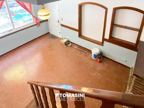 Depto Tipo Casa 4 ambientes con 2 baños