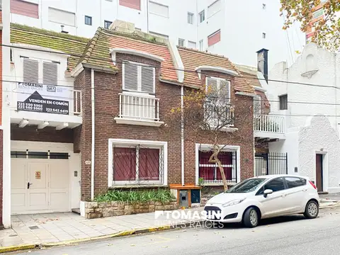 PH DE 4 AMBIENTES TIPO CASA  AL FRENTE CON BALCON