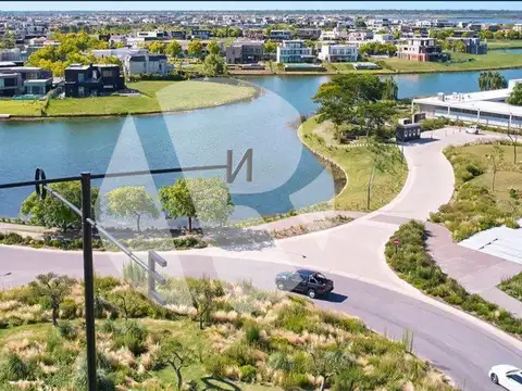 Avenida de los Lagos Puertos - Belén de Escobar