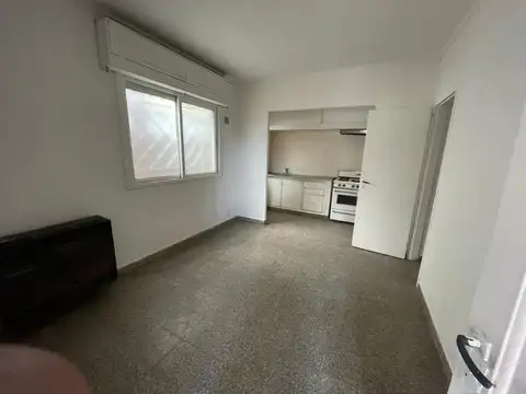Depto Tipo Casa en Alquiler de 2 dormitorios